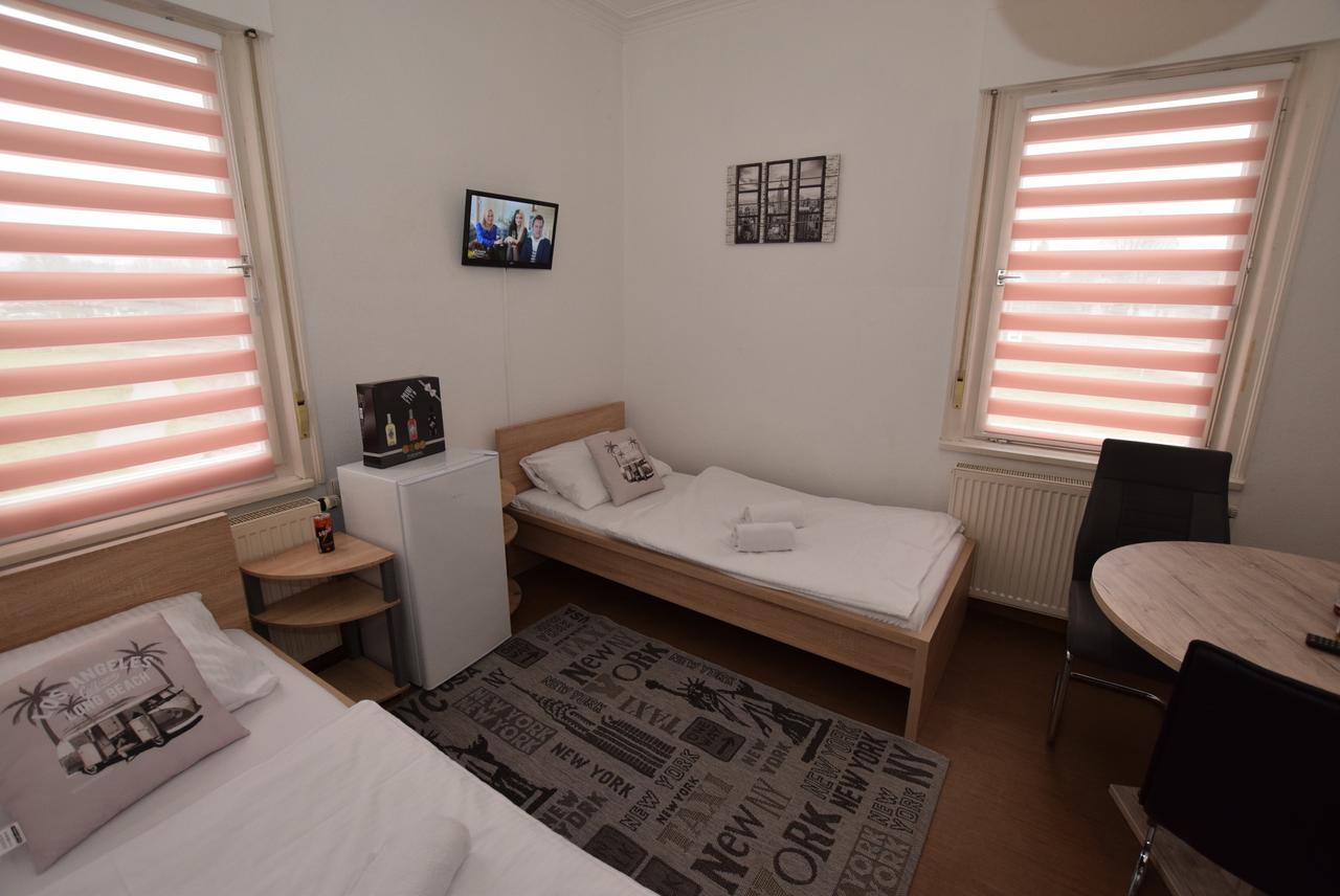 Monteurzimmer Kirchheim-Teck Kirchheim unter Teck Ngoại thất bức ảnh