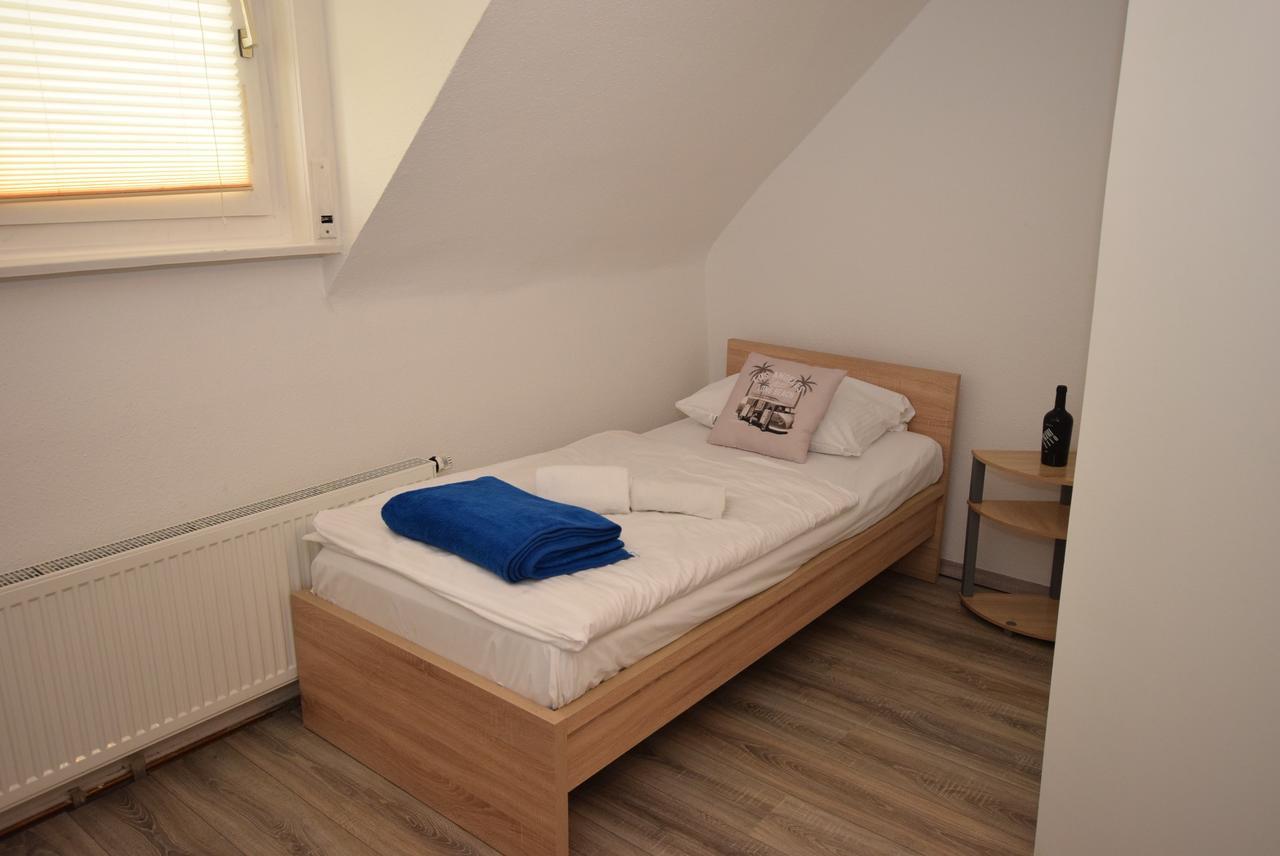 Monteurzimmer Kirchheim-Teck Kirchheim unter Teck Ngoại thất bức ảnh